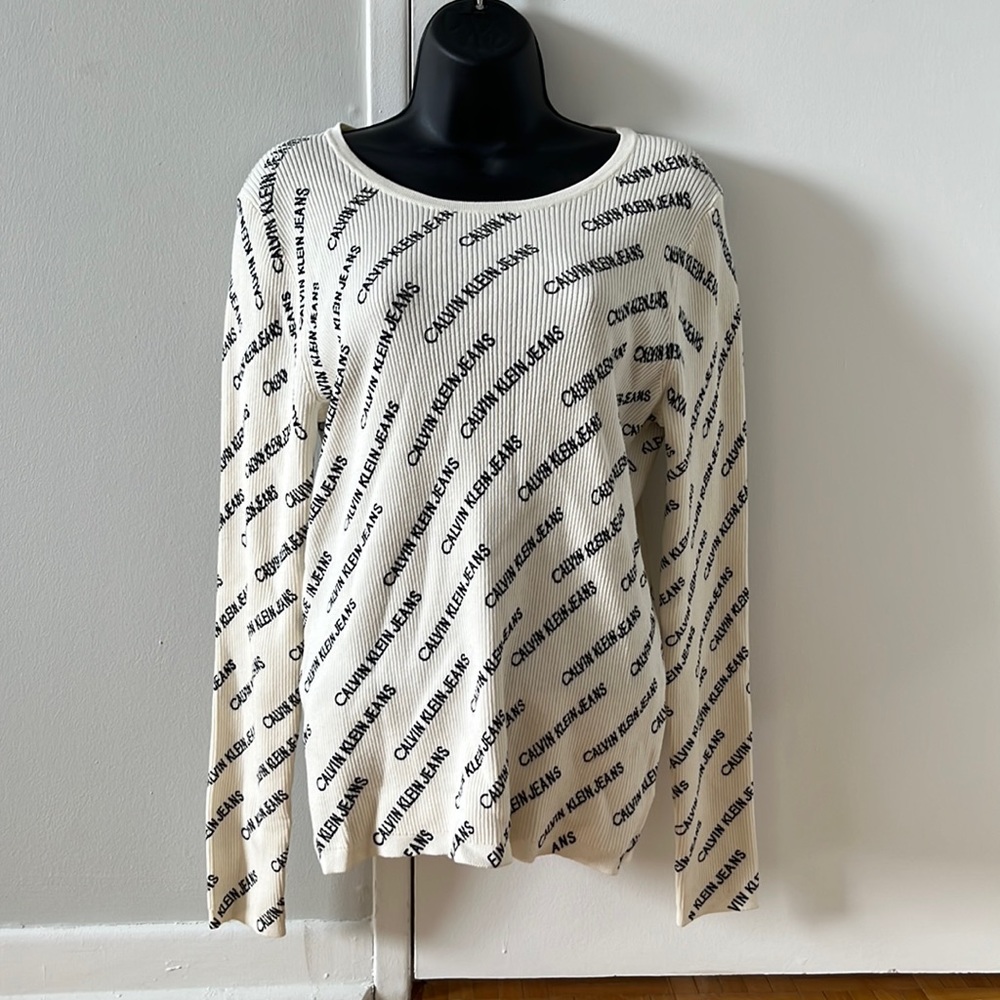 NEW Calvin Klein Top